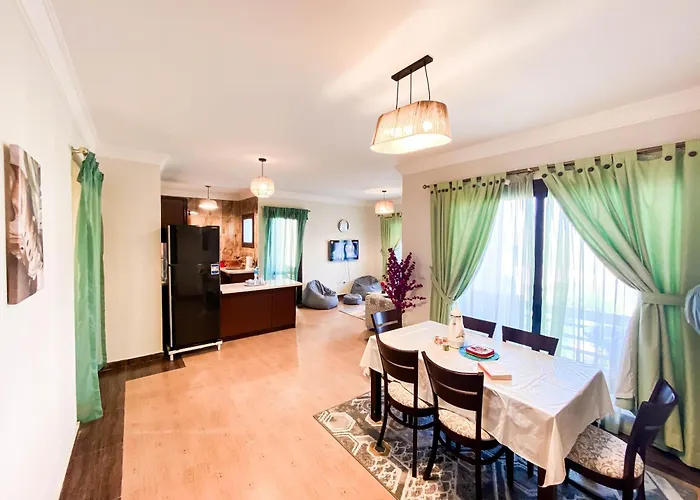 Bluebay Asia Sokhna Family Chalet Seaside Getaway Apartment *